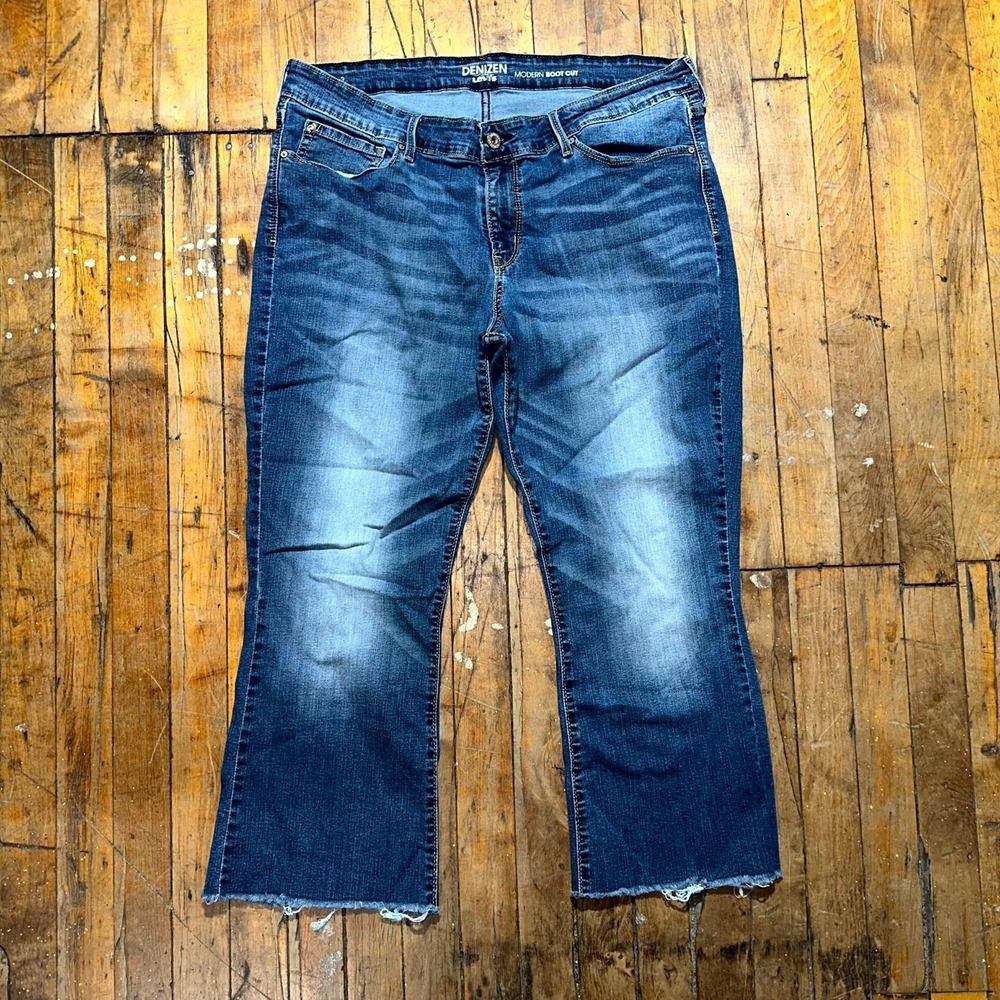 DENIZEN from Levi's Jeans Women's Blue‎ Denim Modern Bootcut Pockets Raw Hem